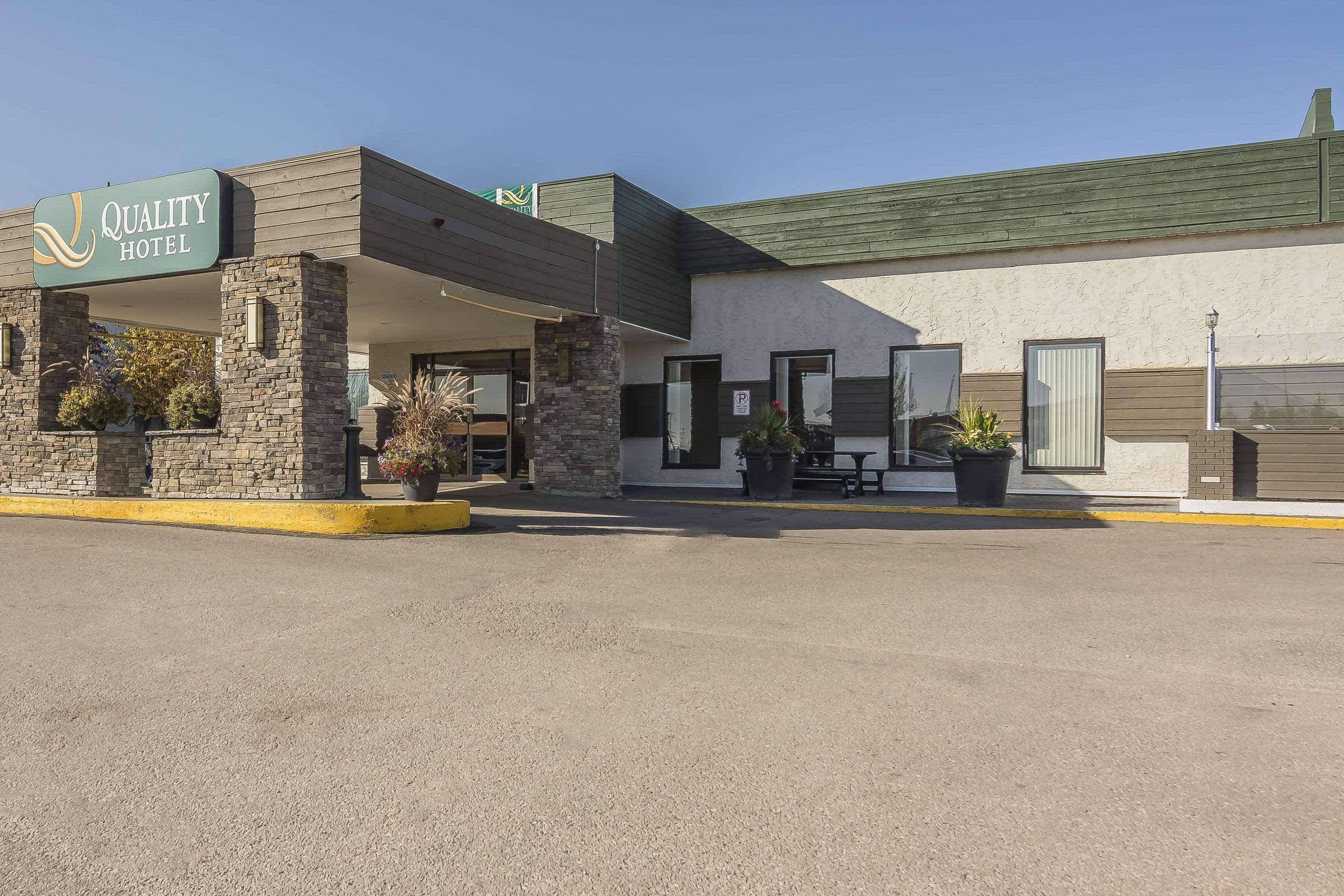Quality Hotel & Conference Centre Fort Mcmurray Exteriör bild